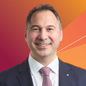 Emre Kayışoğlu 